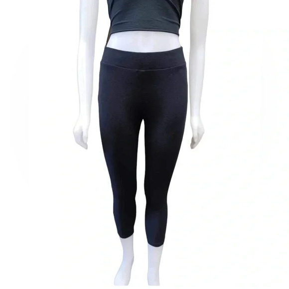 Torrid Black Capri Tights Leggings Size  0 - Picture 1 of 6